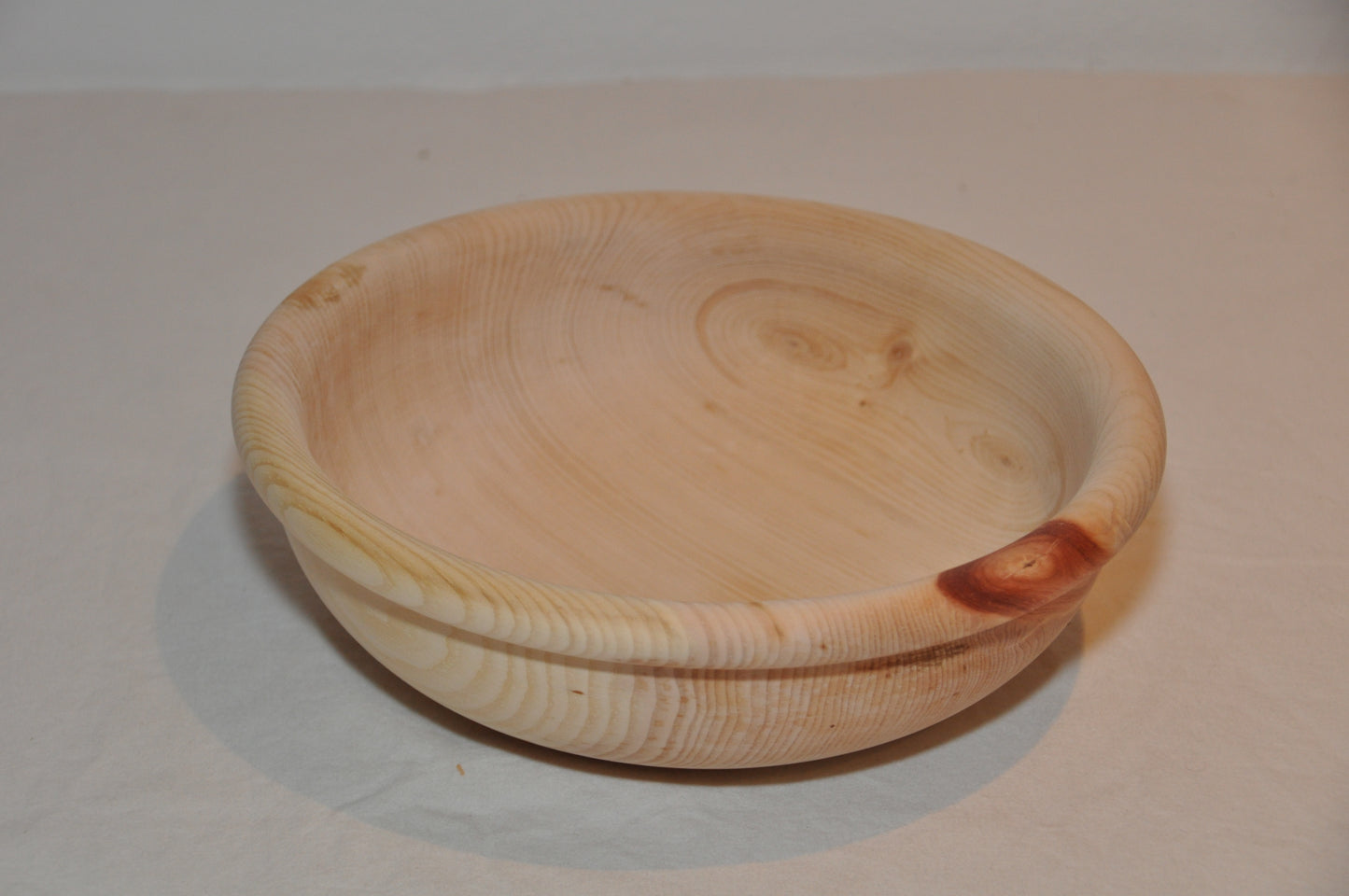 Zirbenschale mit Wulst