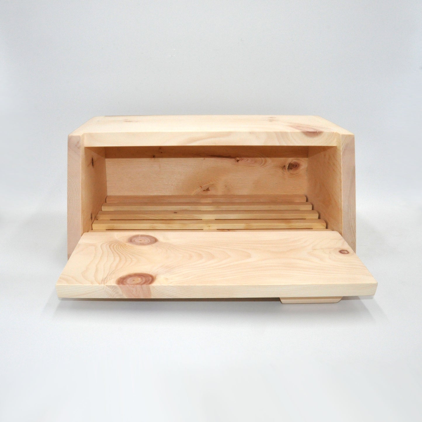 Brotdose 18grad aus Zirbenholz – Handgefertigt, individuell & natürlich frisch